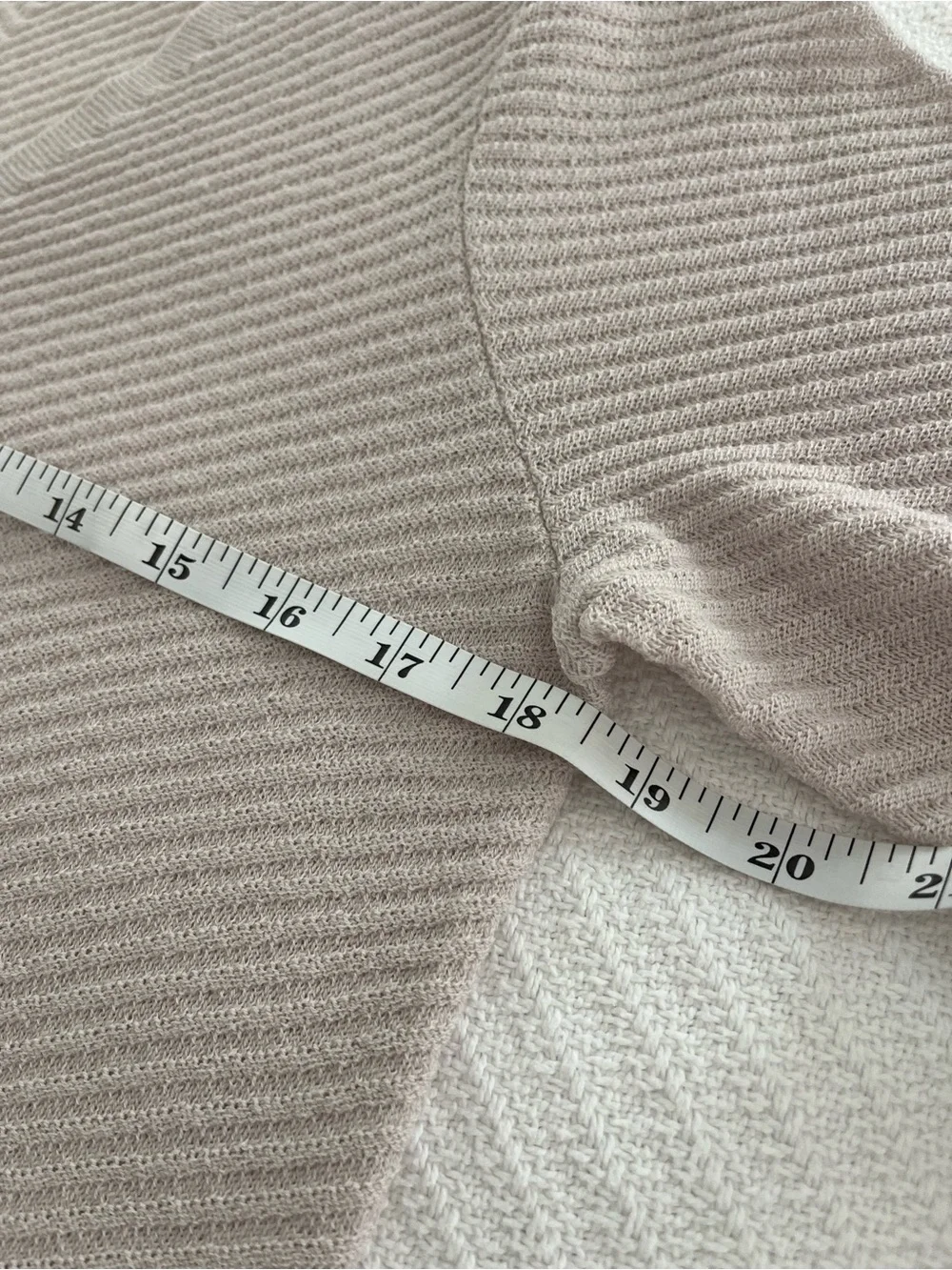 EILEEN FISHER Extra Fine Merino Wool V-Neck Tunic Sweater Cream XS Quiet Luxury